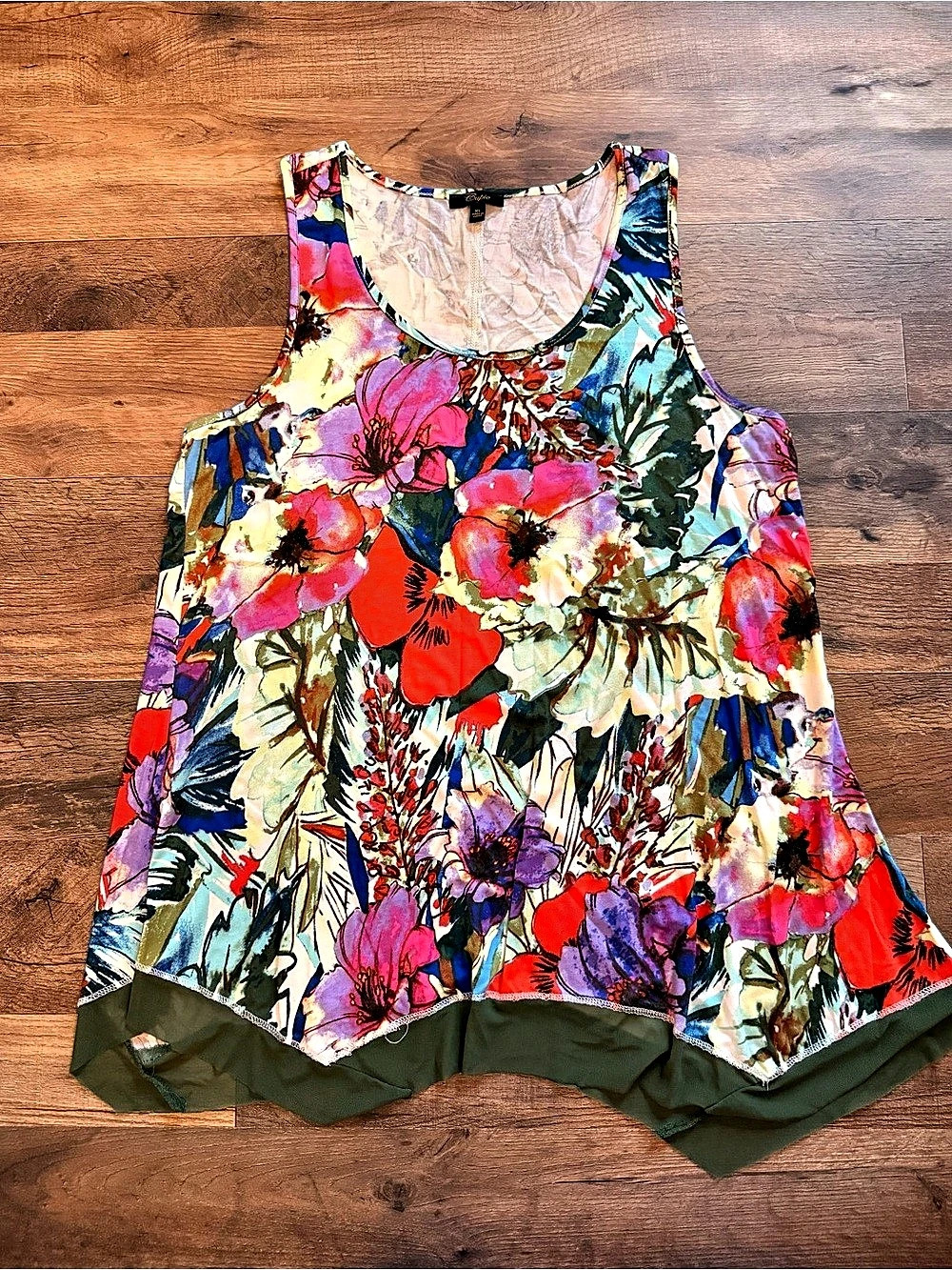 Cupio Floral Tank Top in Multicolor XL Like New